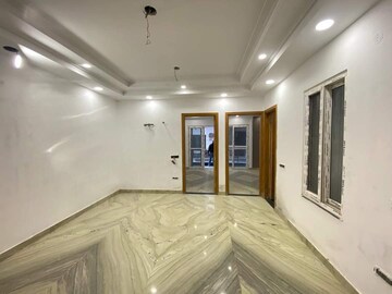 Room in 3 BHK Builder Floor at Chattarpur – for Sale