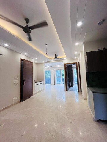 Room in 3 BHK Builder Floor at Anant Raj Ashok Estate, Sector 63a – for Sale