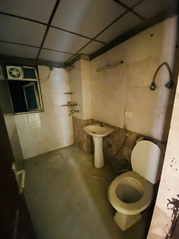 Bathroom in 3 BHK Apartment at Gardenia Gateway, Sector 75 – for Sale
