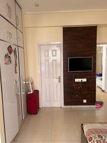 Bathroom in 3 BHK Apartment at Gardenia Golf City, Sector 75 – for Sale