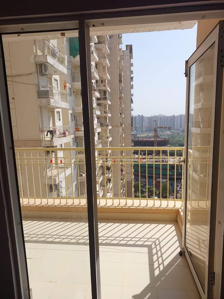 3 BHK Apartment For Resale in Ajnara Homes Noida Ext Sector 16b Greater Noida  7628083