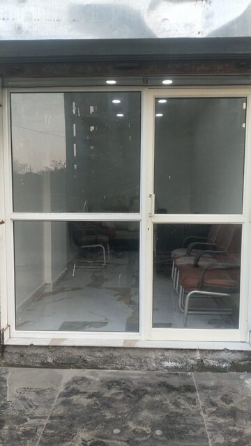 Commercial Shop 250 Sq.Ft. For Resale in Noida Ext Sector 16 Greater Noida  7628171