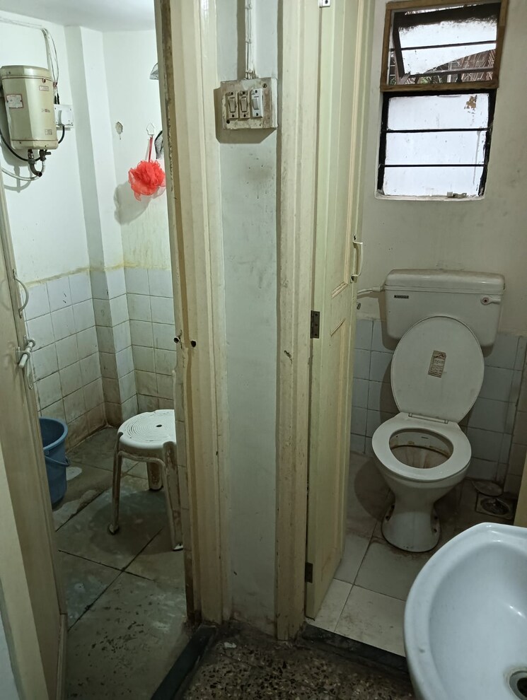 Bathroom, krishna-vihar-karve-nagar 1 Bedroom 620 Sq.Ft. Apartment In Karve Nagar Pune 7628265