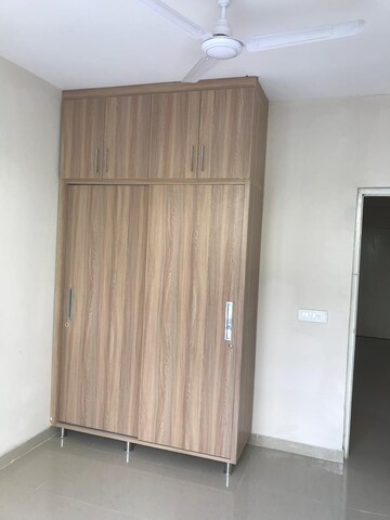 Room in 2 BHK Apartment at Shree Vardhman Green Court, Sector 90 – for Sale