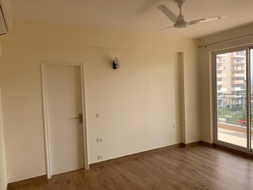 Room in 1 BHK Apartment at Shree Vardhman Green Court, Sector 90 – for Sale