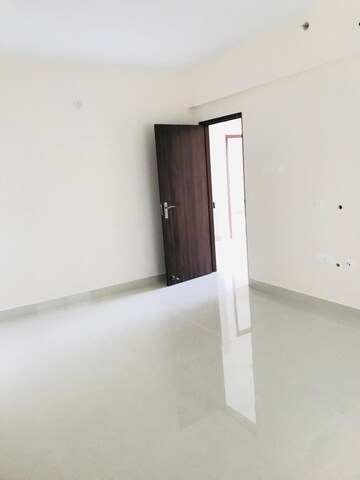 Room in 3 BHK Apartment at Aparna Sarovar Zenith, Nallagandla – for Sale