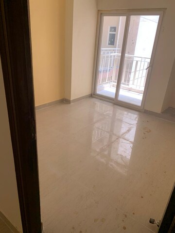 Room in 3.5 BHK Apartment at Anthem French Apartment, Sector 16b Greater Noida – for Sale