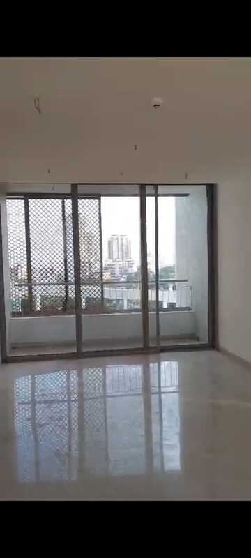 Room in 2.5 BHK Apartment at Piramal Vaikunth, Balkum Pada – for Sale