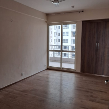 Room in 5 BHK Villa at RWA Apartments Sector 39, Sector 39 – for Sale