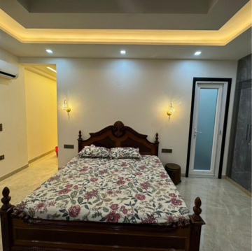 Bedroom in 5 BHK Villa at RWA Apartments Sector 39, Sector 39 – for Sale