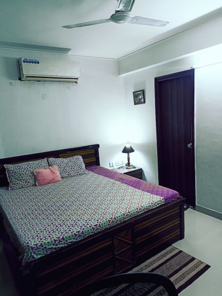 Bedroom, mr-heritage 4 Bedroom 2050 Sq.Ft. Apartment In Raj Nagar Extension Ghaziabad 7629996