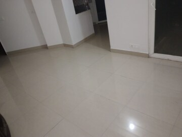 Room in 2 BHK Apartment at Amaatra Homes, Sector 10 Greater Noida – for Sale