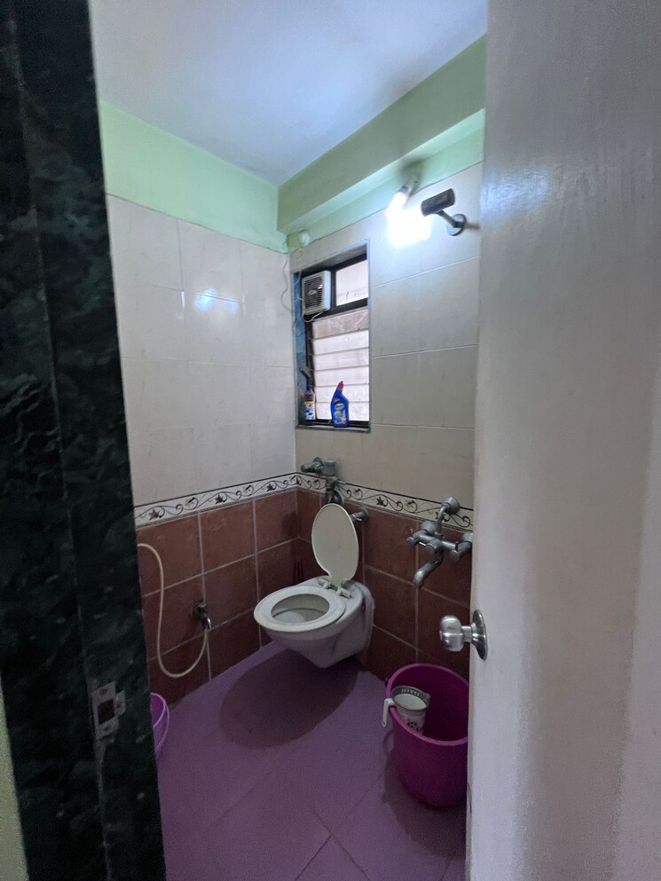 Bathroom, lodha-paradise 1 Bedroom 434 Sq.Ft. Apartment In Majiwada Thane 7630877
