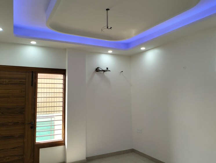 Room, sector 16 3 Bedroom 2030 Sq.Ft. Builder Floor In Sector 16 Faridabad 7631739