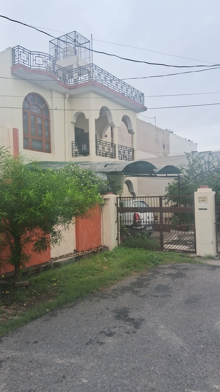 Exterior View, wazirganj 4 Bedroom 2100 Sq.Ft. Independent House In Wazirganj Lucknow 7632172