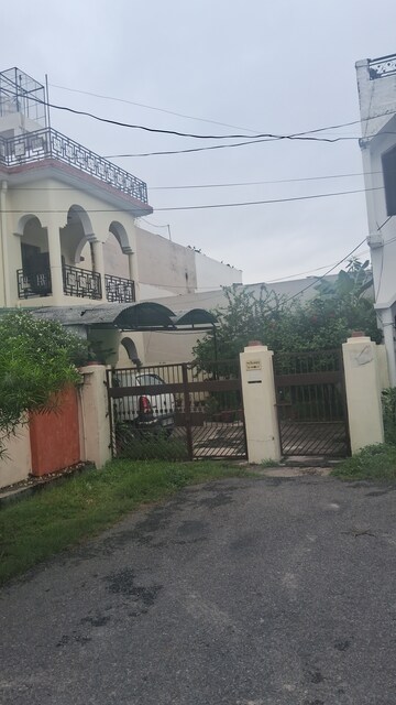 4 BHK Independent House – Exterior View View at Wazirganj - for Sale