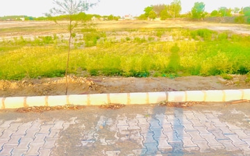 Plot For Sale in Lalru