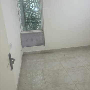 Room in 3 BHK Apartment at Gaurs Siddhartham, Siddharth Vihar – for Sale