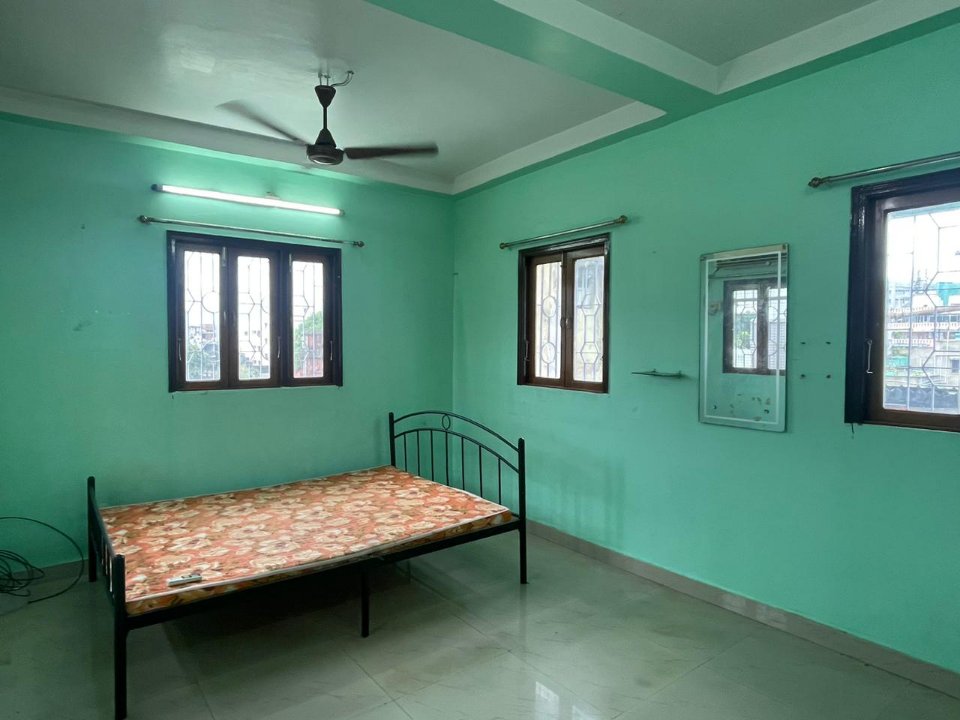 Rental 2 Bedroom 700 Sq.Ft. Builder Floor in Sealdah Kolkata 7630150