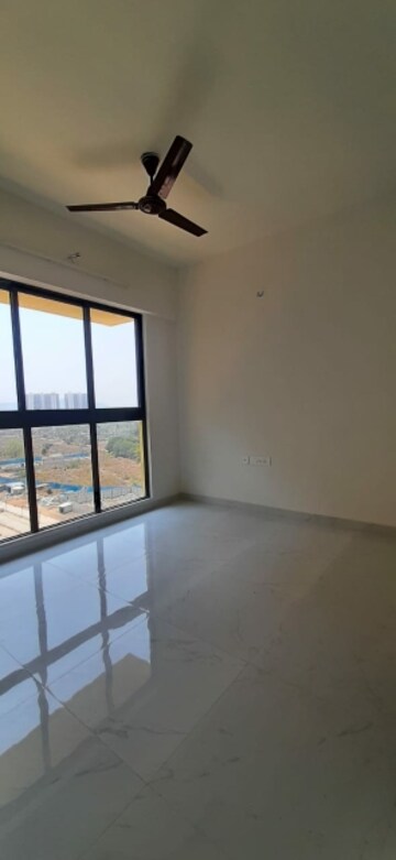 Room in 1.5 BHK Apartment at Runwal Gardens, Dombivli East – for Sale