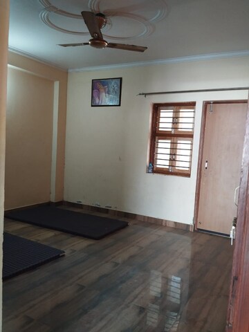 Room in 3 BHK Builder Floor at Sector 57 – for Sale