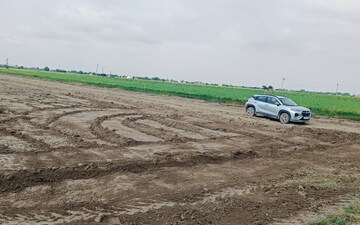 Plot For Sale in Neharpar