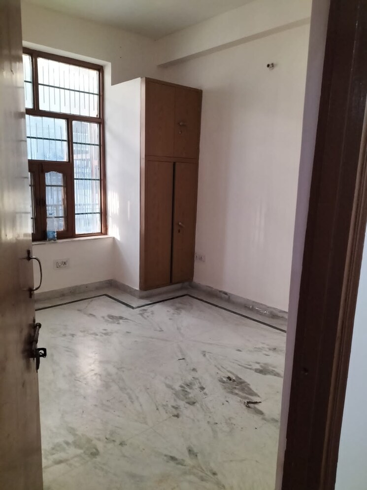 Room, c-dot-co-operative-group-housing-society 3 Bedroom 1300 Sq.Ft. Apartment In Sector 56 Gurgaon 7634367