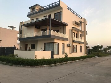 6+ BHK Villa – Exterior View View at Mullanpur - for Sale