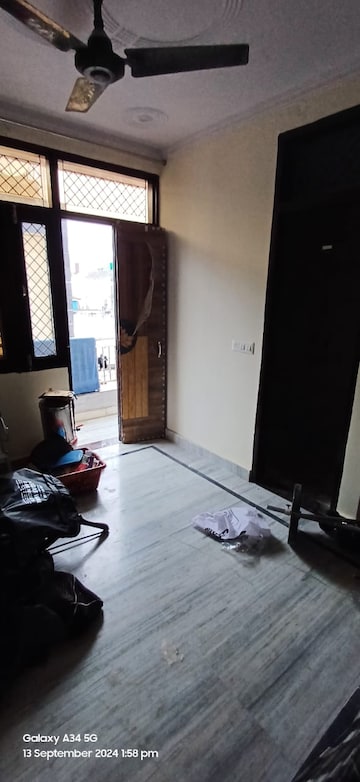 1 BHK Builder Floor For Rent in Dwarka Mor Delhi  7635099