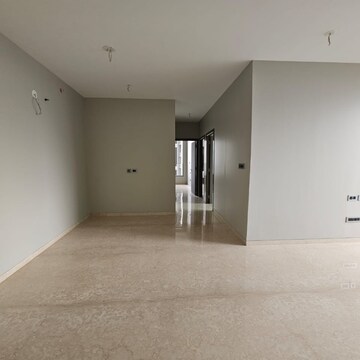 Room in 3 BHK Apartment at Oberoi Sky City, Khande Rao Dongari – for Sale