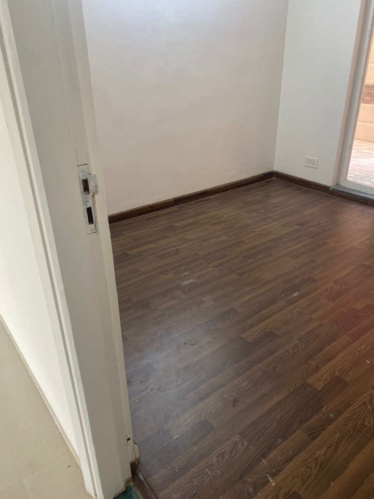 Room, bptp-elite-floors 3 Bedroom 250 Sq.Yd. Builder Floor In Sector 83 Faridabad 7635429