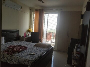 Bedroom in 3 BHK Builder Floor at BPTP Park Elite Floors, Sector 85 – for Sale