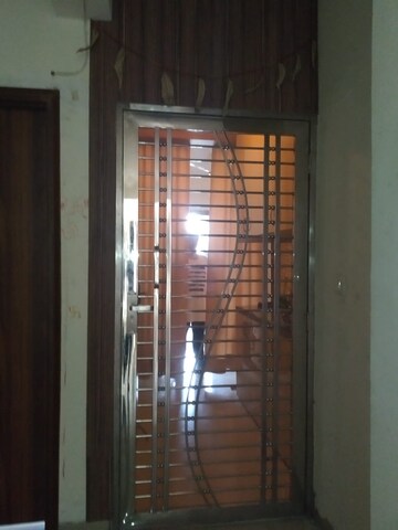 Room in 3 BHK Builder Floor at BPTP Park Elite Floors, Sector 85 – for Sale