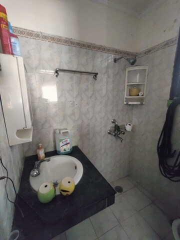 Bathroom in 3 BHK Builder Floor at Ardee City, Sector 52 – for Sale