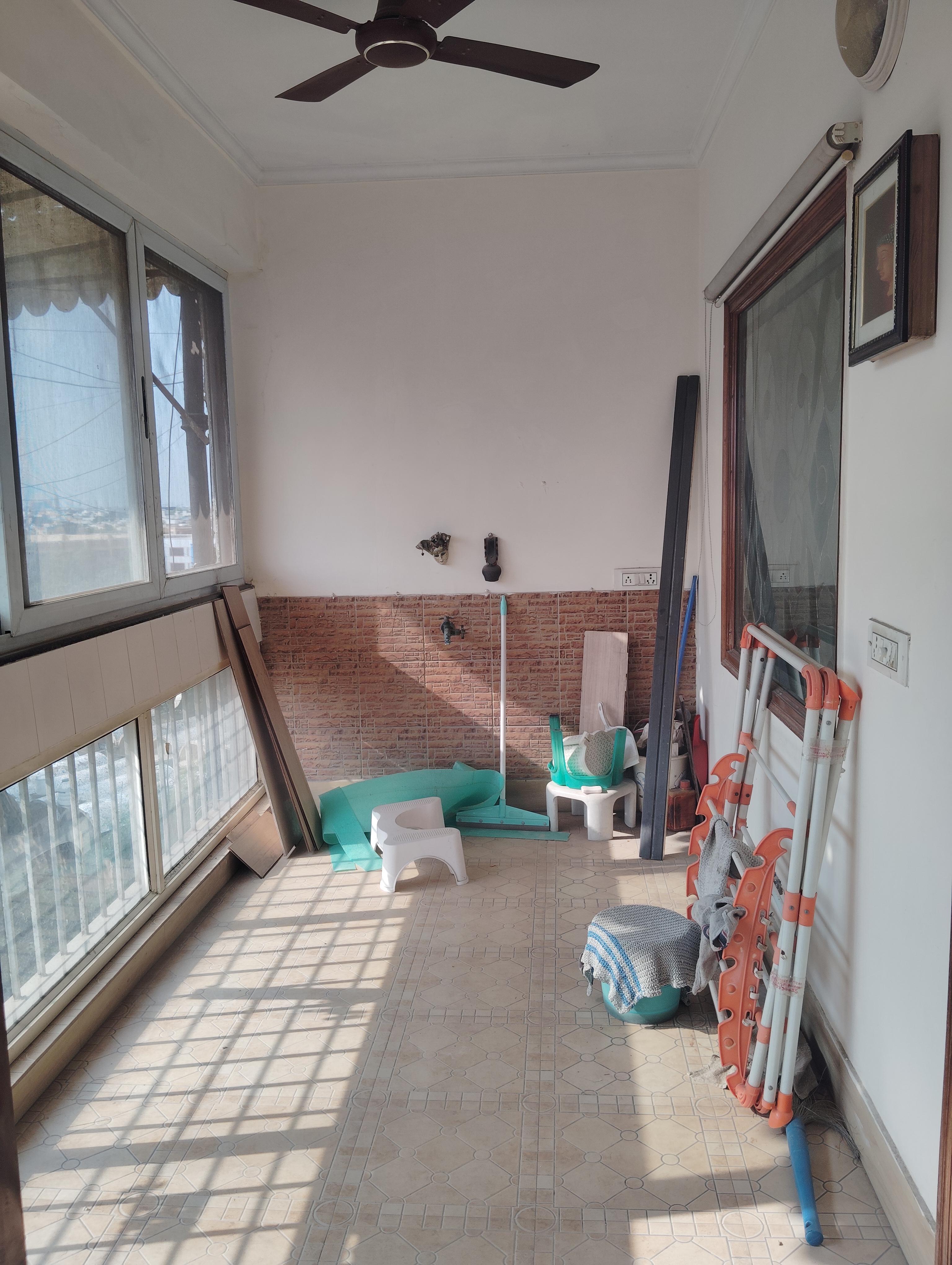 Rental 3.5 Bedroom 1700 Sq.Ft. Apartment in Paschim Vihar Delhi 7635896