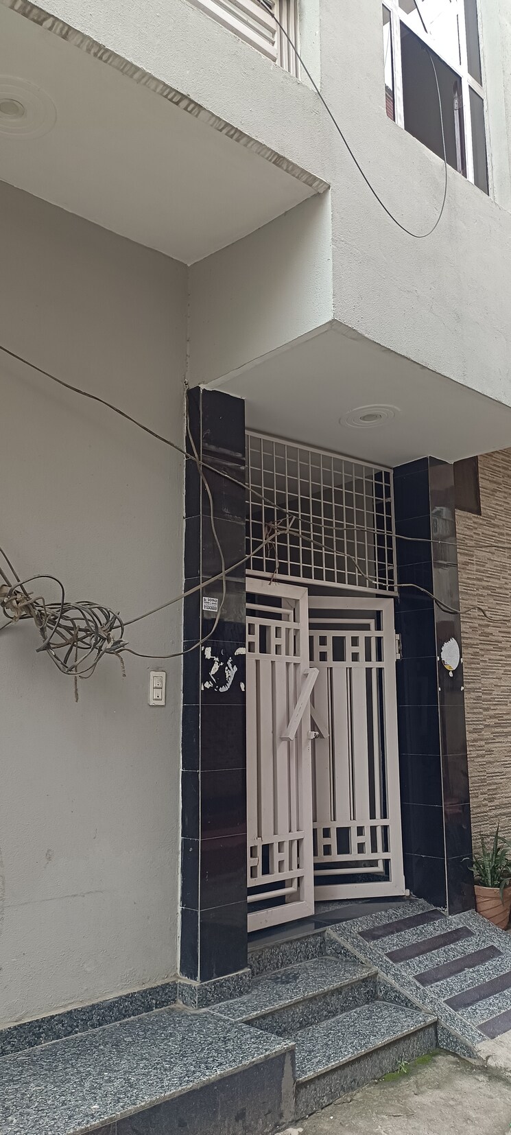 Exterior View, krishna colony 4 Bedroom 70 Sq.Yd. Independent House In Krishna Colony Gurgaon 7635951