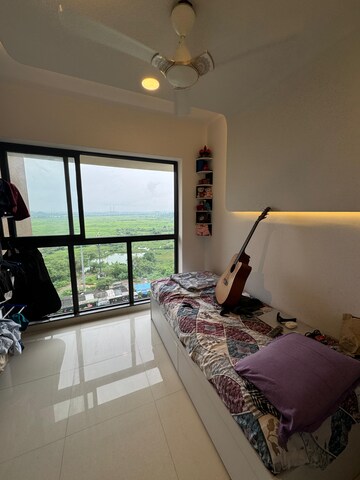 Furnished Amenities in 2 BHK Apartment at Lodha Splendora, Ghodbunder Road – for Sale