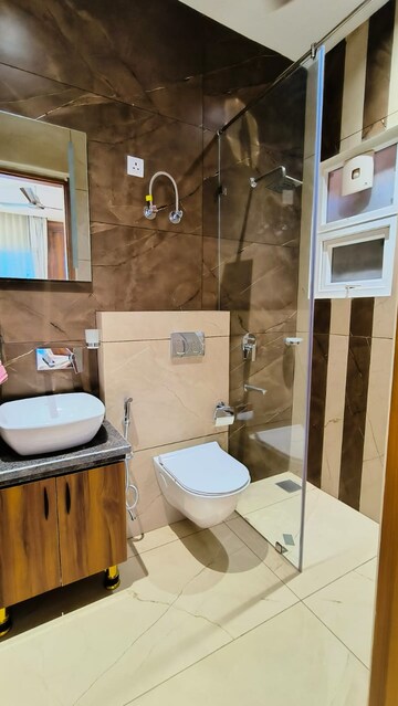Master Bedroom in 3 BHK Apartment at Nandita Mayfair Park, Kishanpura – for Sale