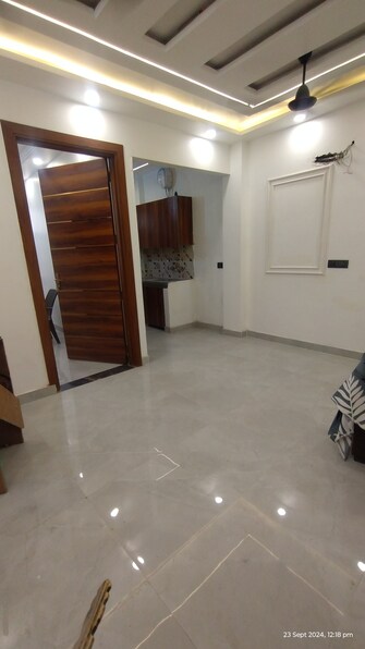 2 BHK Builder Floor For Rent in Vishwas Park Delhi  7637184