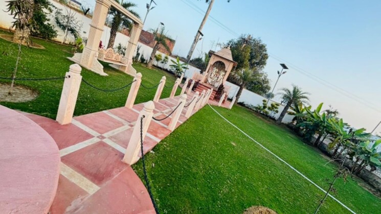 Garden, gaur-yamuna-city-6th-park-view  105 Sq.Yd. Plot In Gaur Yamuna City Greater Noida 7637287