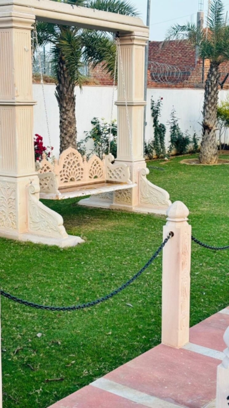 Garden, gaur-yamuna-city-6th-park-view  105 Sq.Yd. Plot In Gaur Yamuna City Greater Noida 7637287