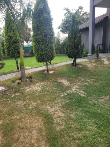  Plot – Garden View at Gaur Yamuna City 6th Park View, Gaur Yamuna City - for Sale