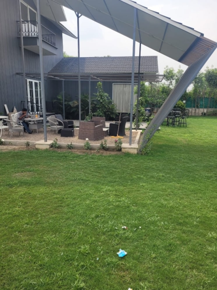 Garden, gaur-yamuna-city-6th-park-view  105 Sq.Yd. Plot In Gaur Yamuna City Greater Noida 7637287