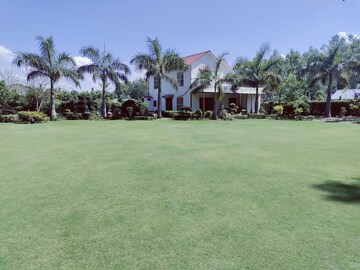  Plot – Garden View at Gaur Yamuna City 6th Park View, Gaur Yamuna City - for Sale