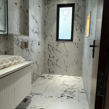 Bathroom in 4 BHK Builder Floor at South City 2 – for Sale