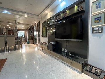 Living Room in 4 BHK Builder Floor at Shalimar Bagh – for Sale