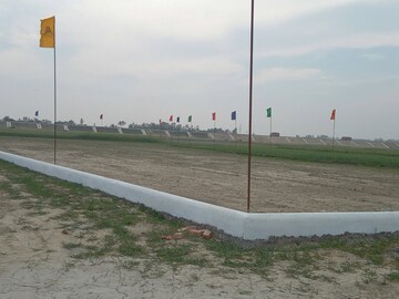 Plot Area in  Land at Gosainganj – for Sale