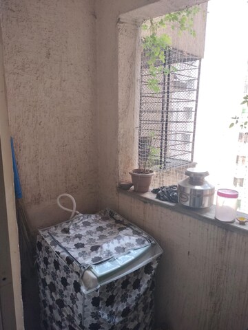 Kitchen in 1.5 BHK Apartment at Lodha Palava City, Dombivli East – for Sale