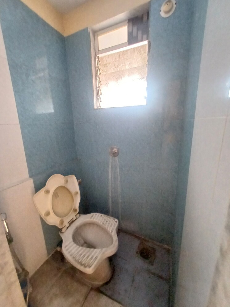 Bathroom, galaxy-tower 1 Bedroom 570 Sq.Ft. Apartment In Waghbil Thane 7638102