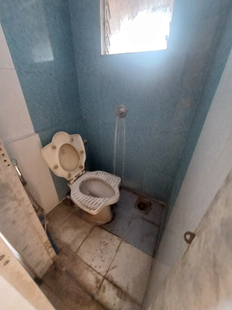 Bathroom, galaxy-tower 1 Bedroom 570 Sq.Ft. Apartment In Waghbil Thane 7638102